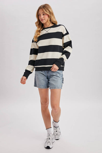 STRIPED BOXY CREW NECK KNIT SWEATSHIRT