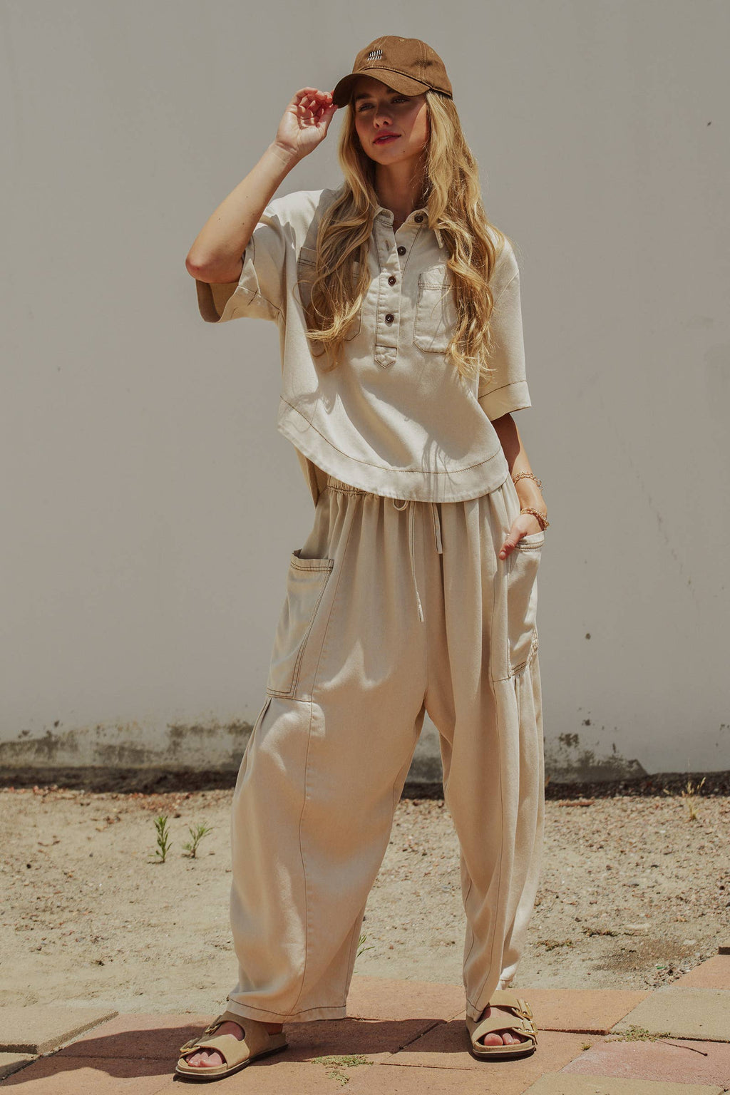 Washed Denim Utility Wide Leg Pants With Cargo Pockets