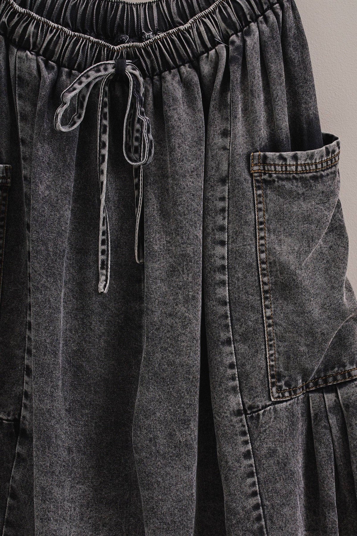 Washed Denim Utility Wide Leg Pants With Cargo Pockets