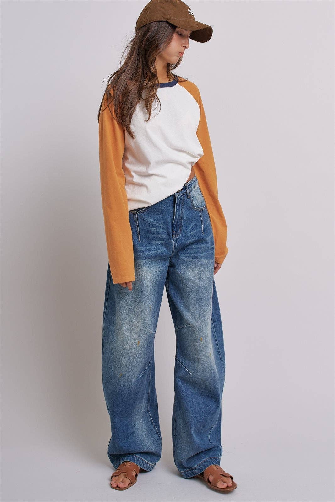 Retro Fade Wide-Leg Barrel Jeans