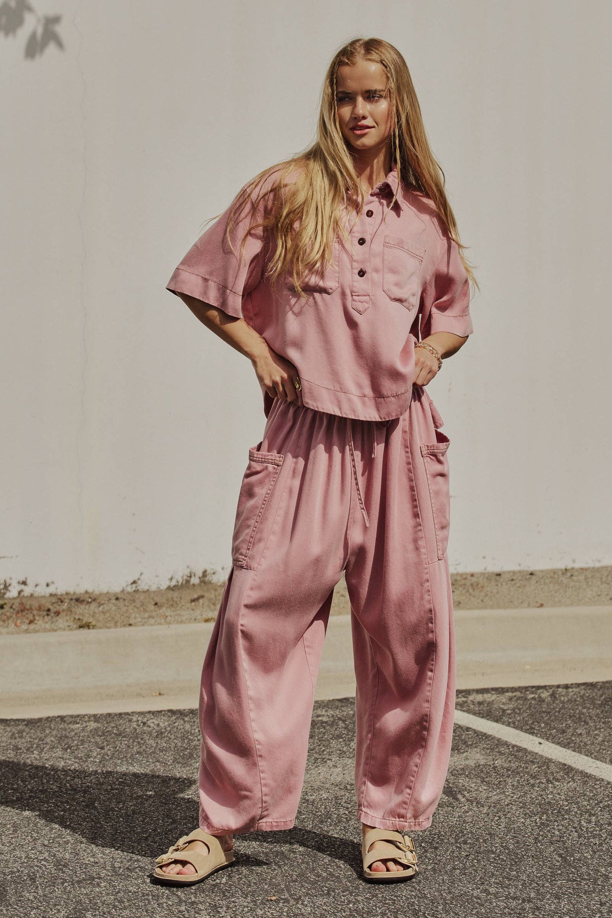 Washed Denim Utility Wide Leg Pants With Cargo Pockets