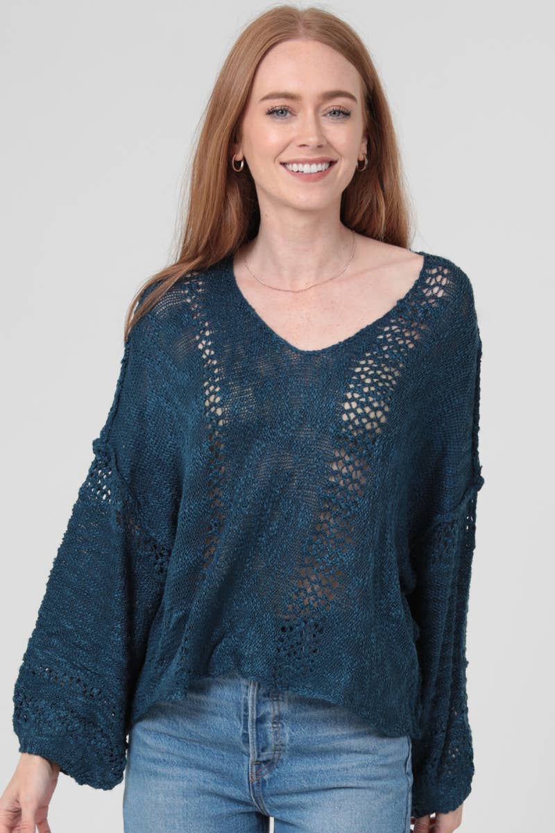 BEACHY LIGHT WEIGHT V NECK CROP PULLOVER SWEATER