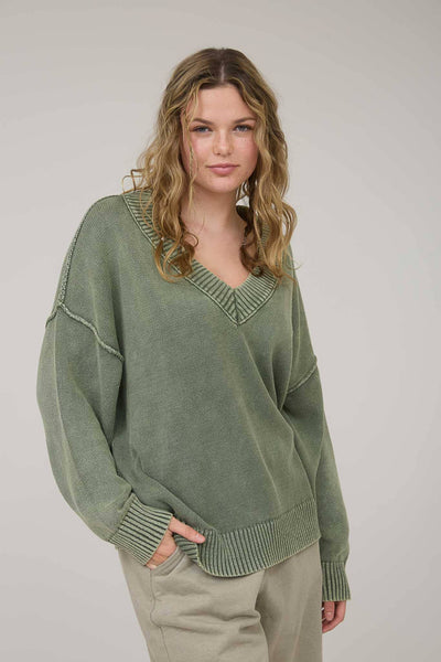 WASHED V NECK LONG SLEEVE OVERSIZED KNIT SWEATER