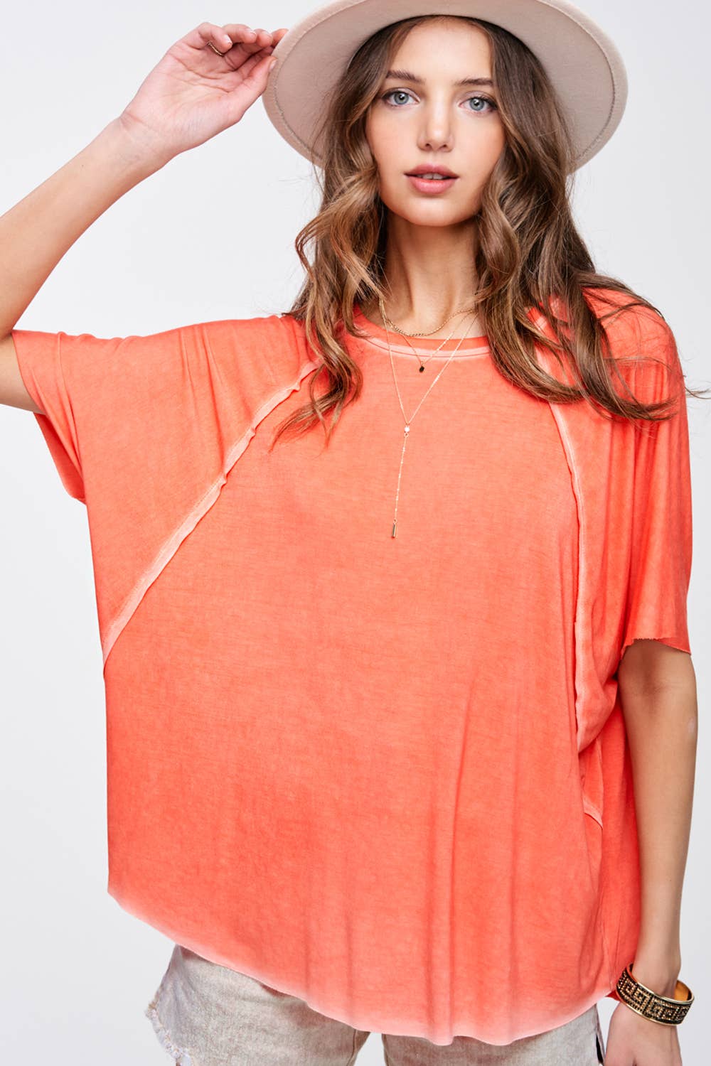 HBT7653-Dyed Fabric Round Neck Batwing Short Sleeve Top