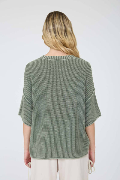 WASHED CREW NECK RAW EDGE SHORT SLEEVE SWEATER