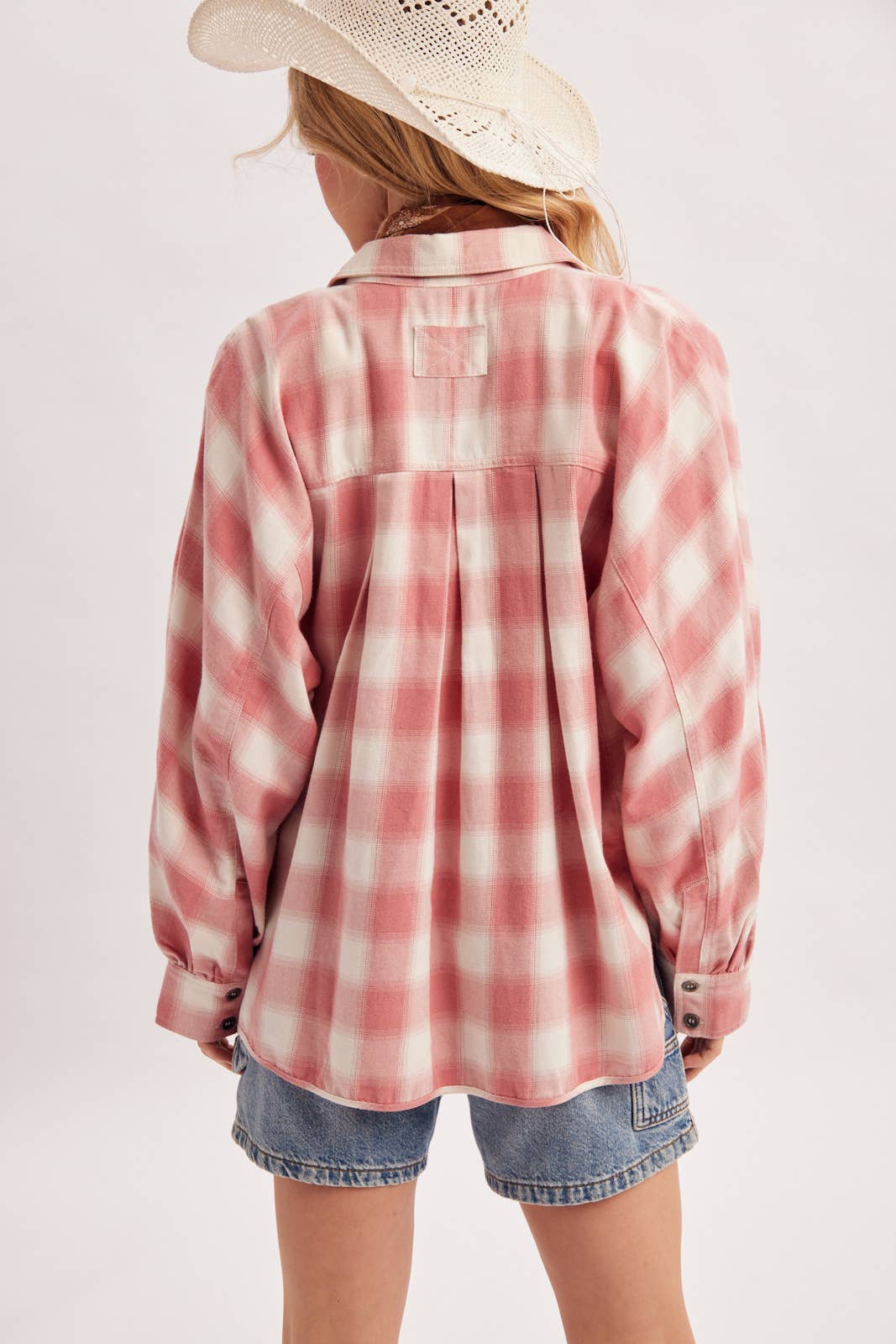 BUTTON DOWN PLAID SHACKET