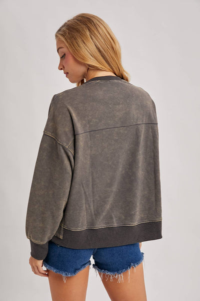 WASHED OVERSIZE KNIT SWEATSHIRT WITH POCKETS