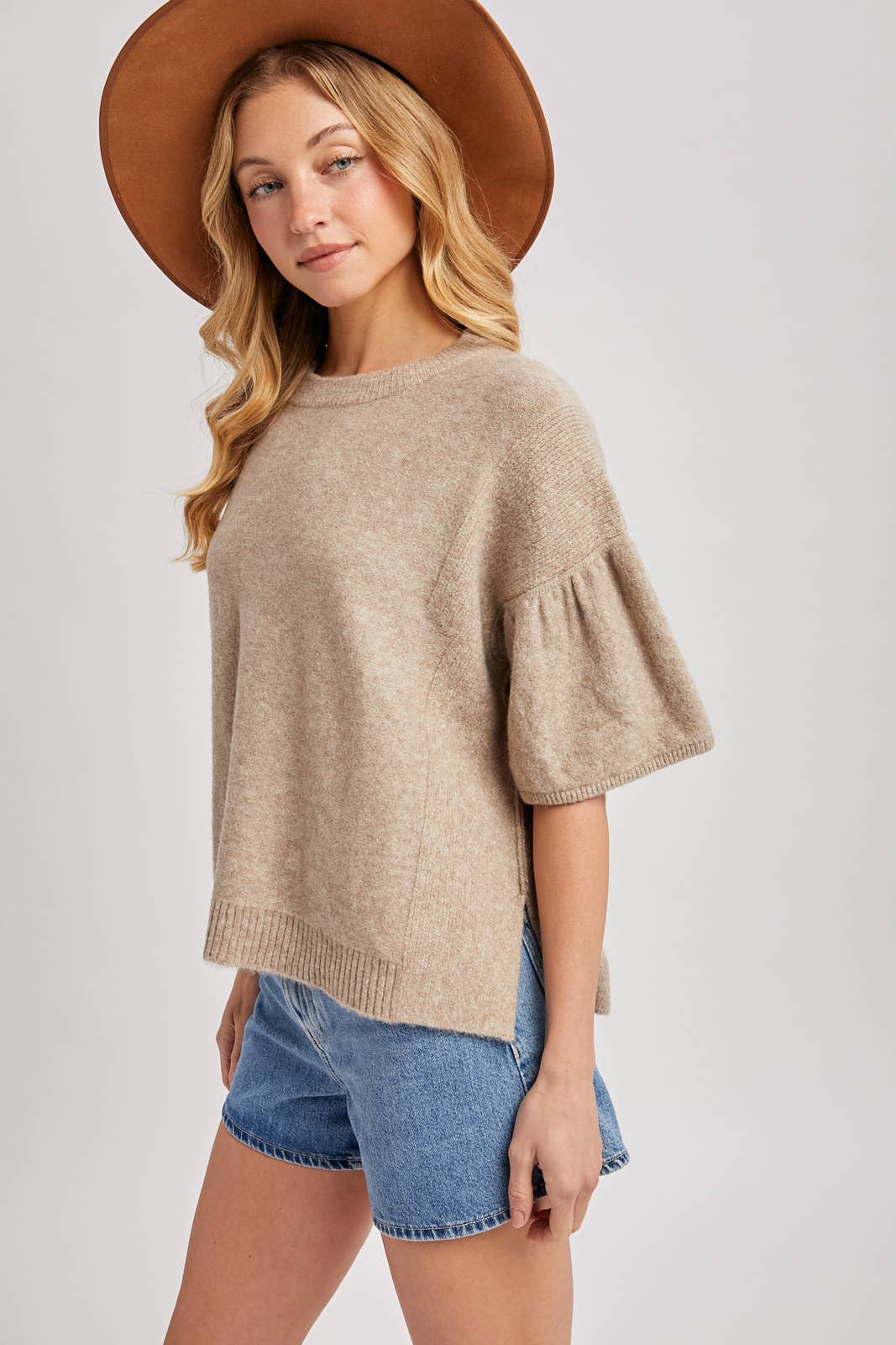 GATHERED SHORT SLEEVE BOXY KNIT SWEATER TOP