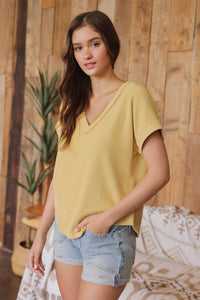 RAW EDGE V NECK EXTENDED SHORT SLEEVE KNIT TOP
