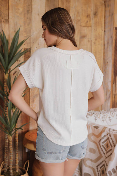 RAW EDGE V NECK EXTENDED SHORT SLEEVE KNIT TOP