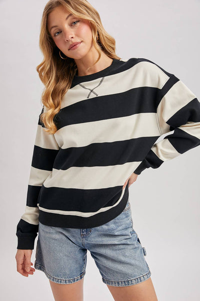STRIPED BOXY CREW NECK KNIT SWEATSHIRT