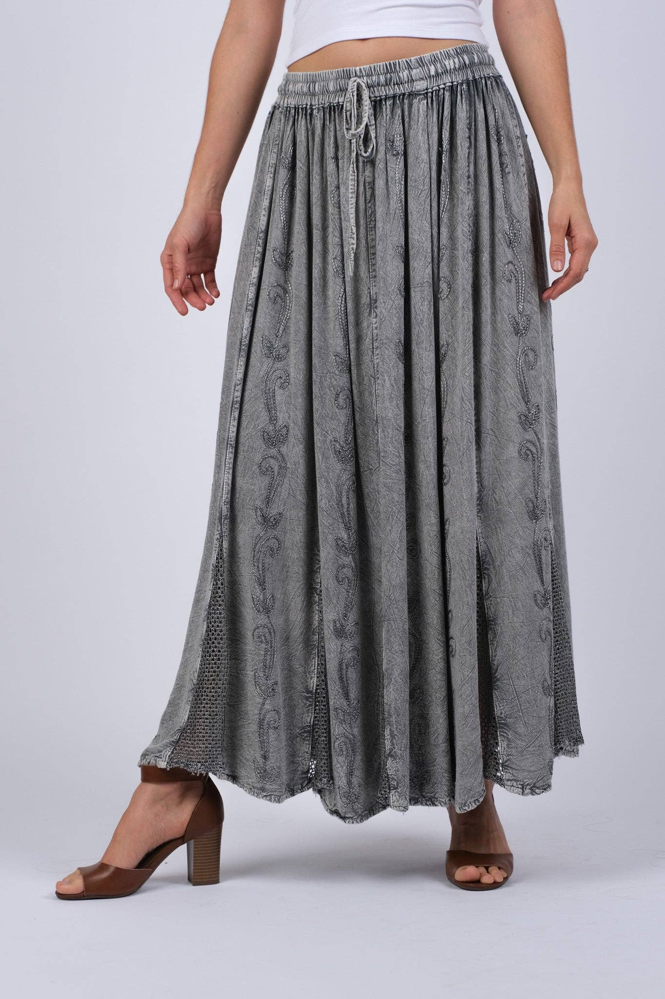 Gray Maxi Skirt with Highlights of Mesh