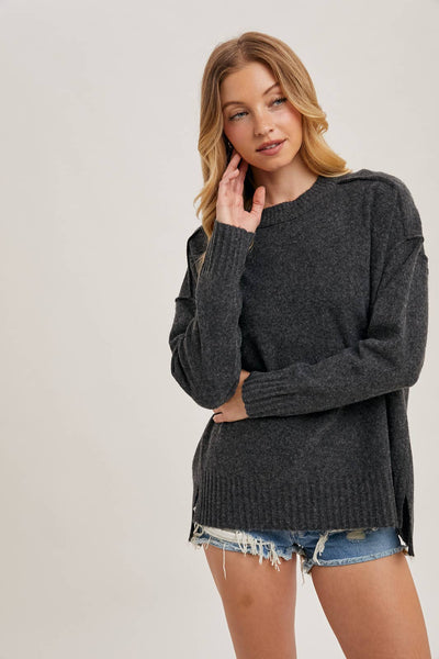 CREW NECK KNIT SWEATER
