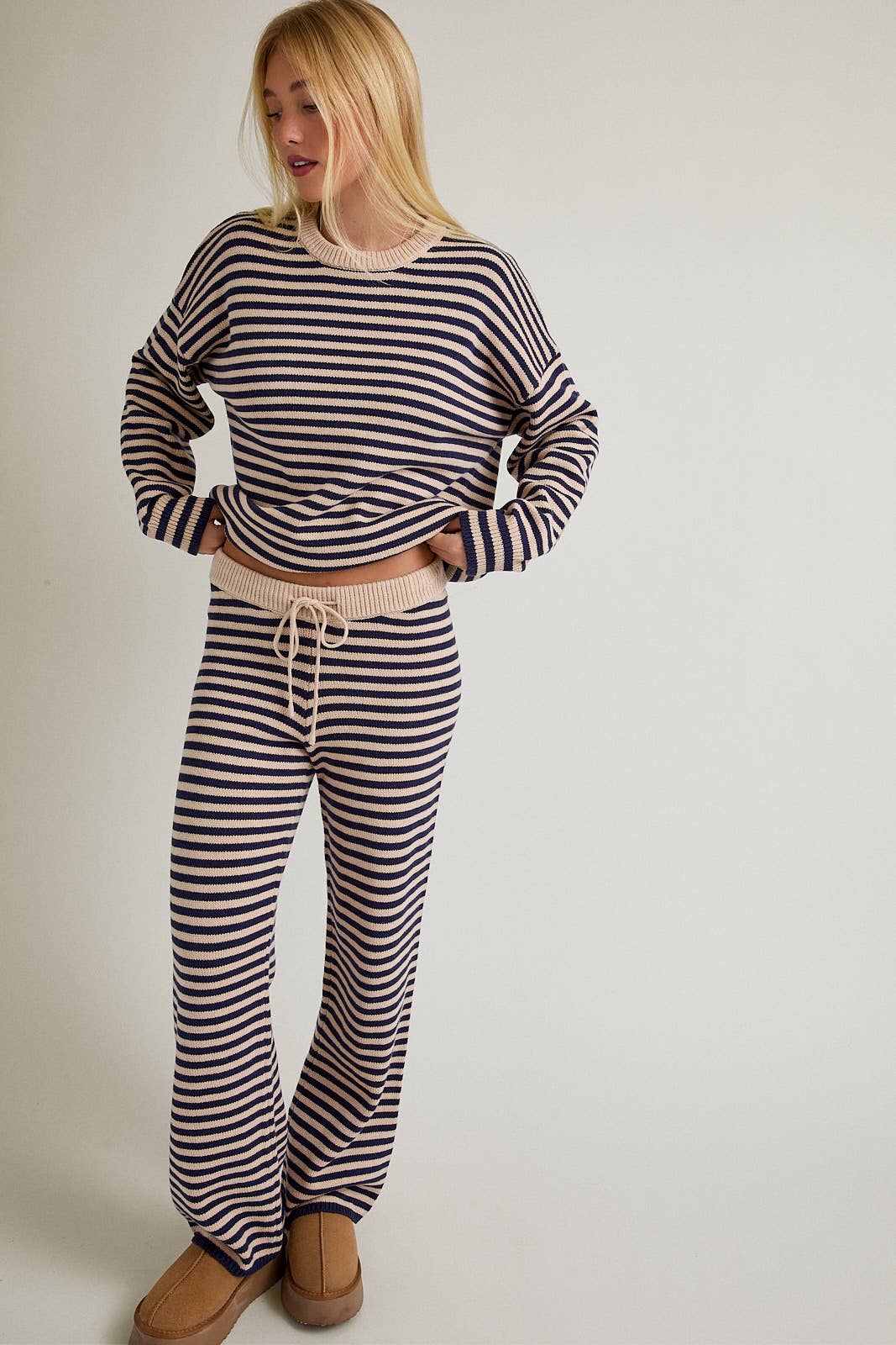CREW NECK STRIPE SWEATER & WIDE LEG PANTS