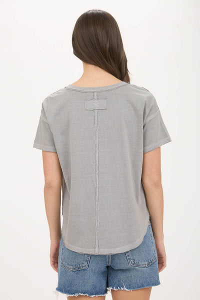 EXPOSED SEAM RAW EDGE SHORT SLEEVE KNIT TOP