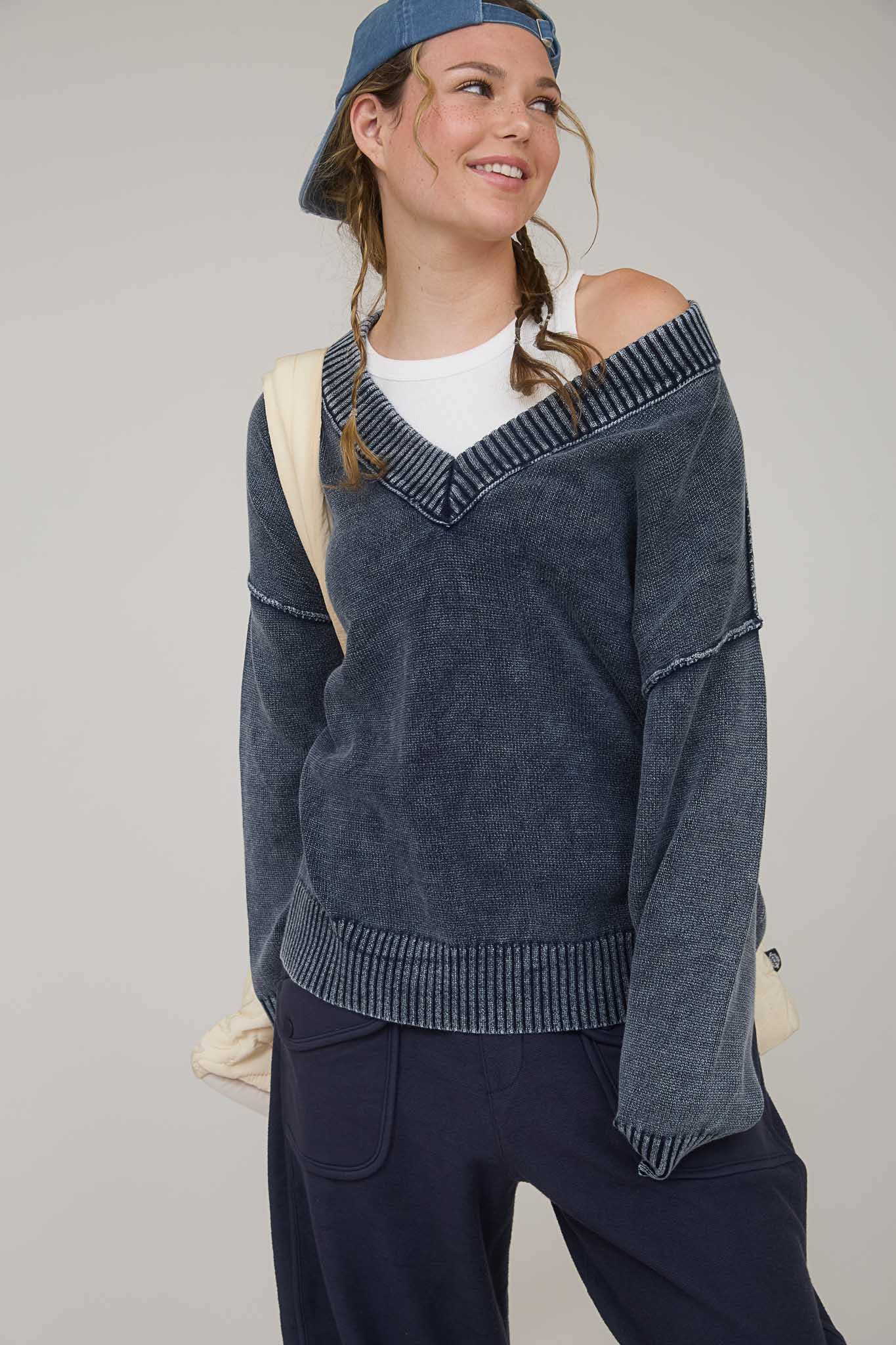 WASHED V NECK LONG SLEEVE OVERSIZED KNIT SWEATER
