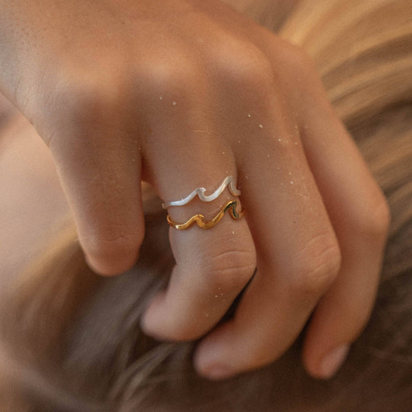 Surfer Girl Double Wave Ring