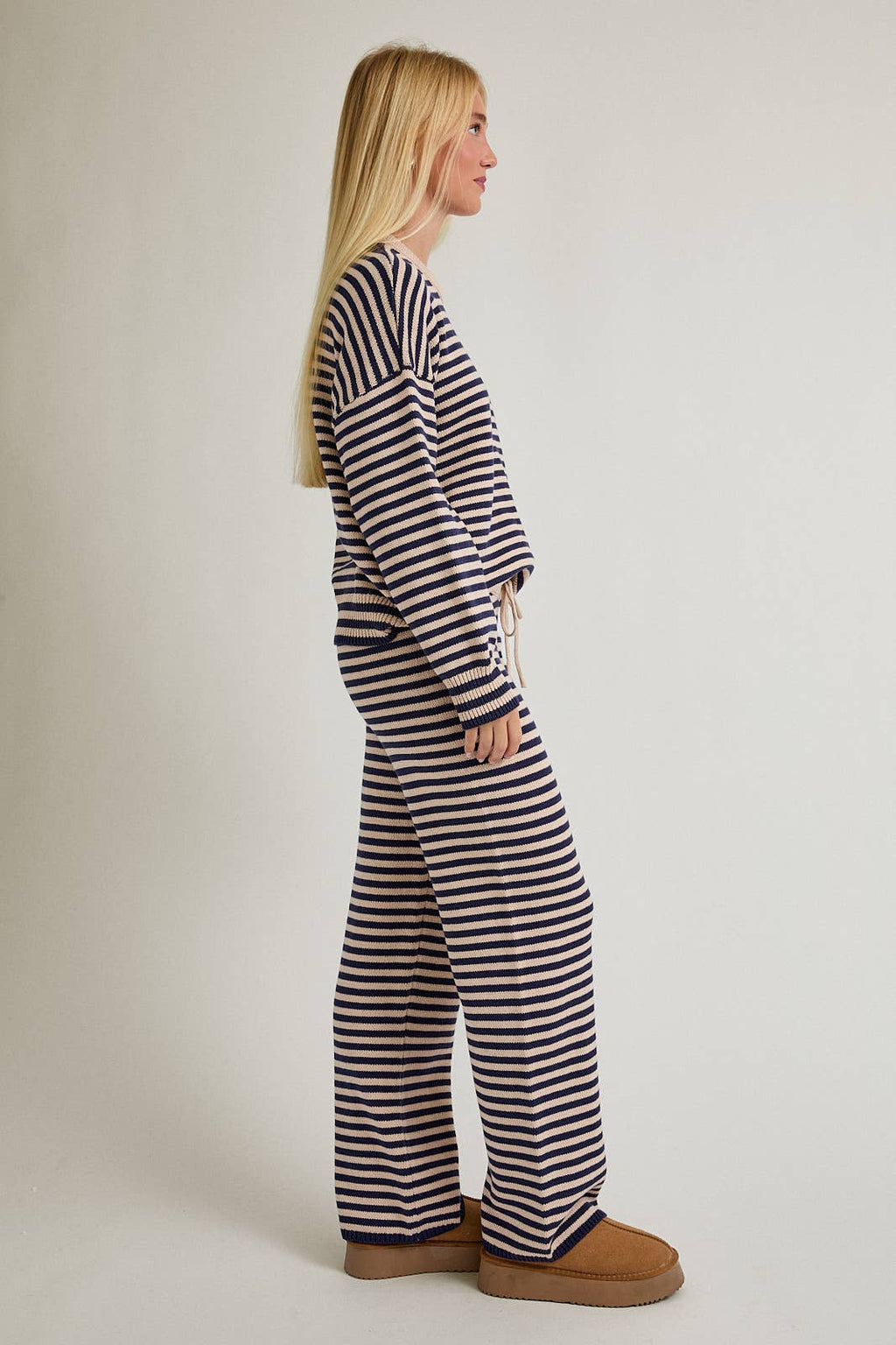 CREW NECK STRIPE SWEATER & WIDE LEG PANTS