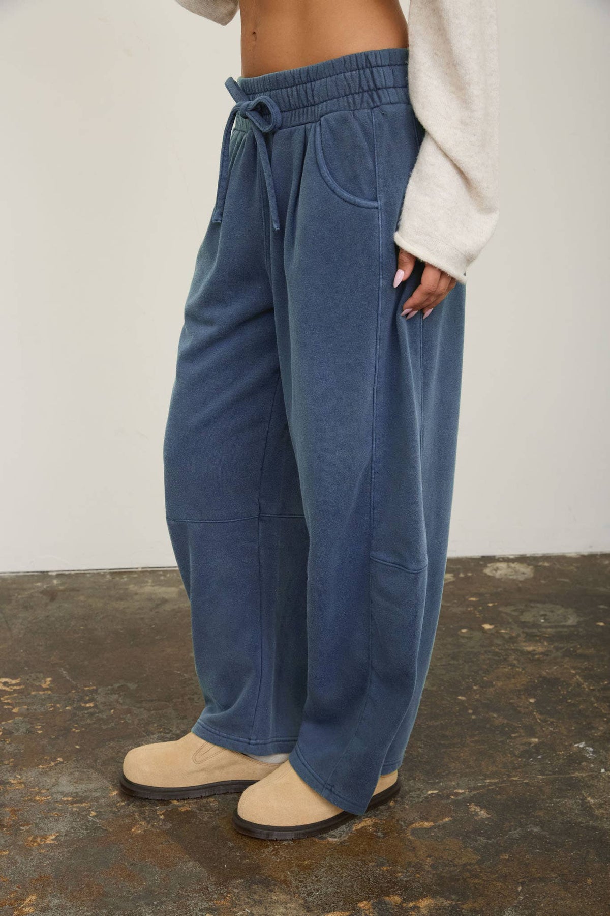 SMOCKED WAIST DRAWSTRING BARREL LEG SWEATPANTS
