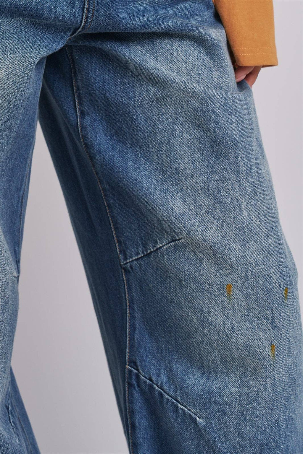 Retro Fade Wide-Leg Barrel Jeans