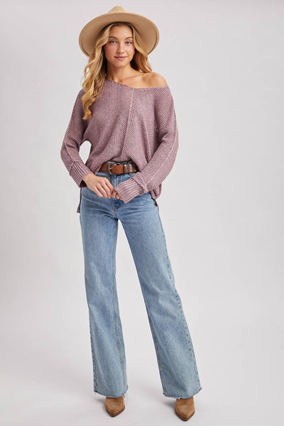 REVERSE SEAM LOOSE FIT SWEATER