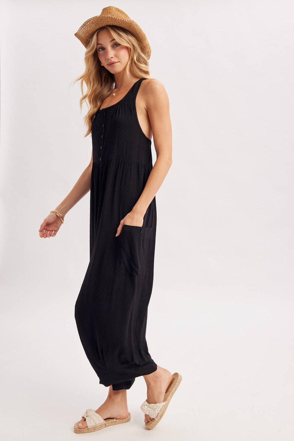 BOHO CROSS-BACK RELAXED SLEEVELESS JUMPSUIT
