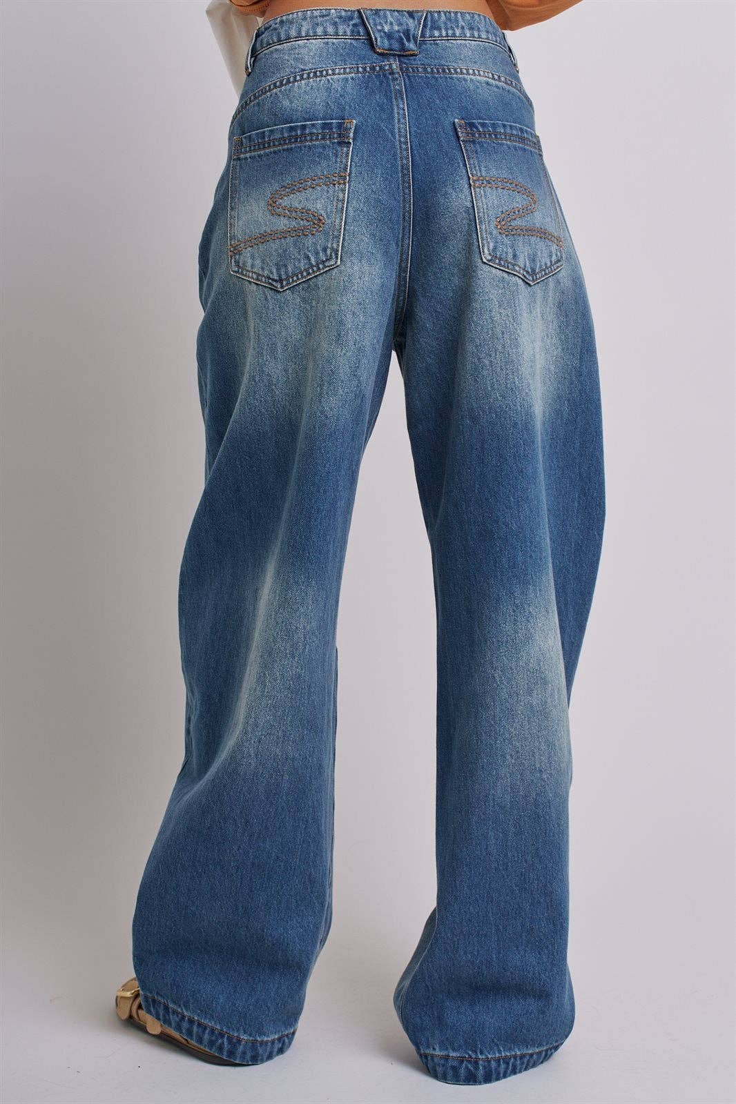Retro Fade Wide-Leg Barrel Jeans