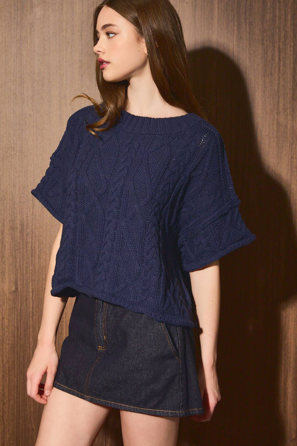 ROUND NECK SHORT SLEEVE KNIT SWEATER TOP