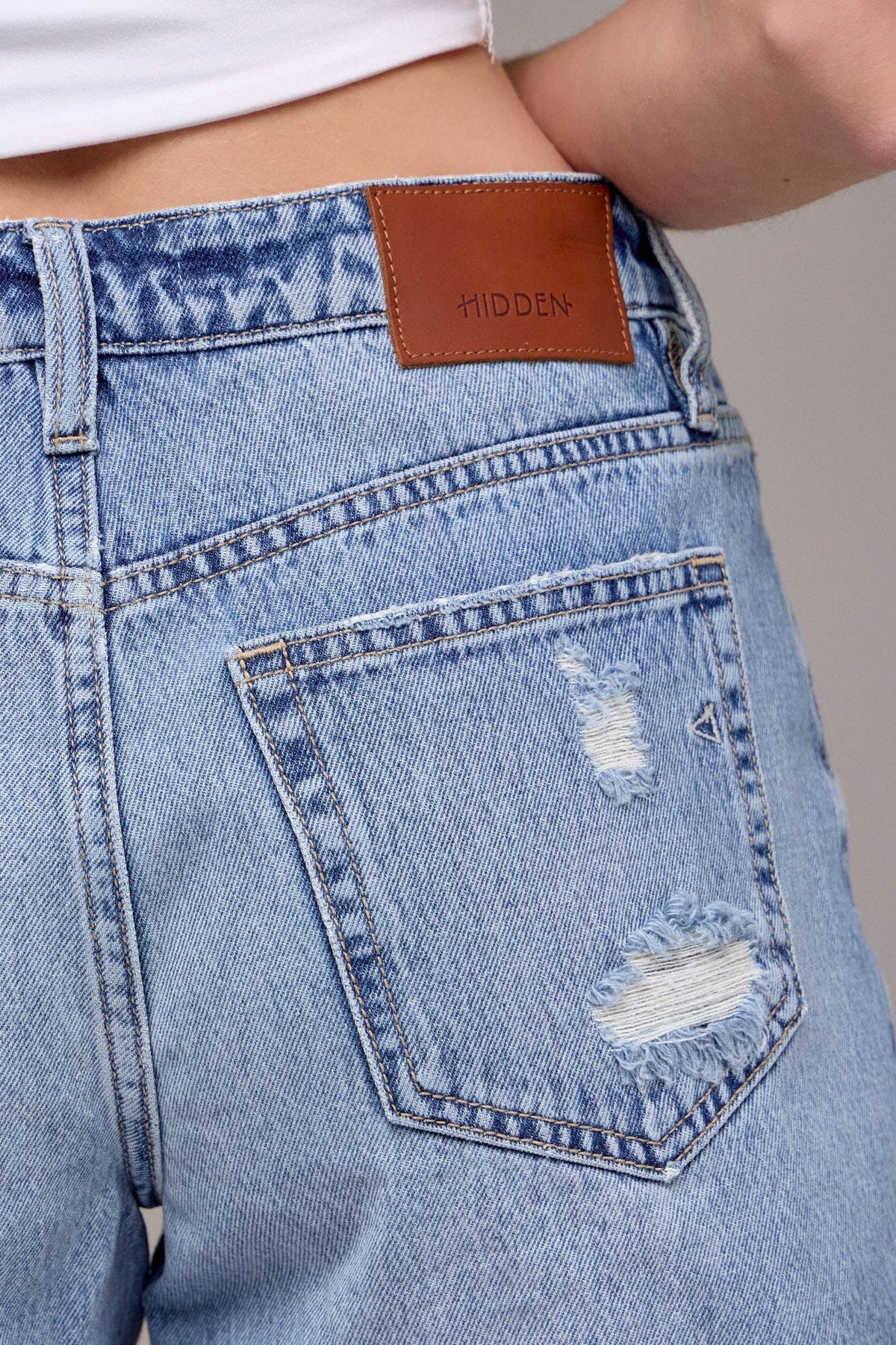 Medium Light Distressed High Rise Short