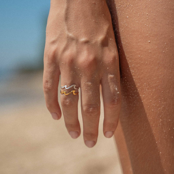 Surfer Girl Double Wave Ring