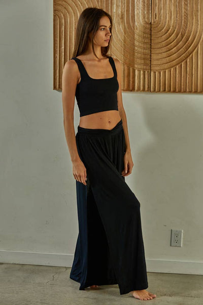 S1052N | High Quality Seamless Sleeveless Square Neck Top