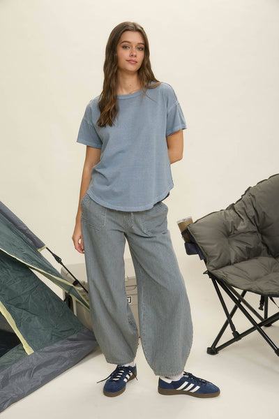 EXPOSED SEAM RAW EDGE SHORT SLEEVE KNIT TOP