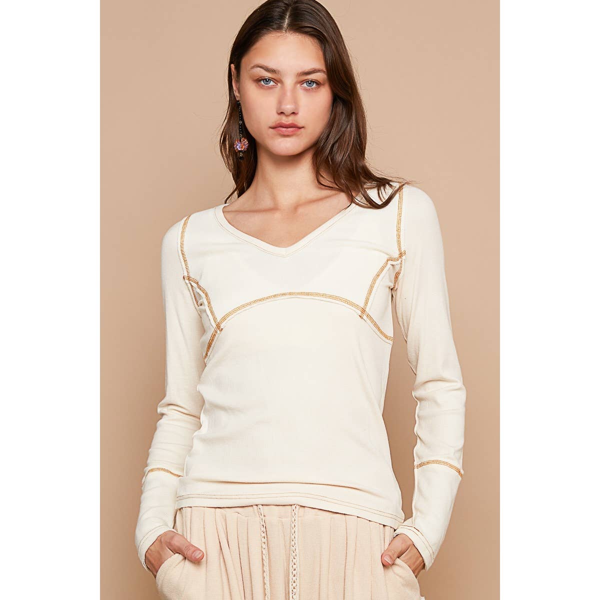 V-neck long sleeve solid knit top